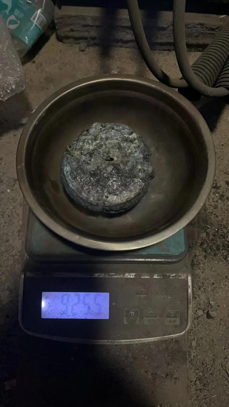 徐州地區(qū)優(yōu)質(zhì)粒子鋼與鐵精粉資源供應(yīng)穩(wěn)定，長(zhǎng)期合作歡迎洽談